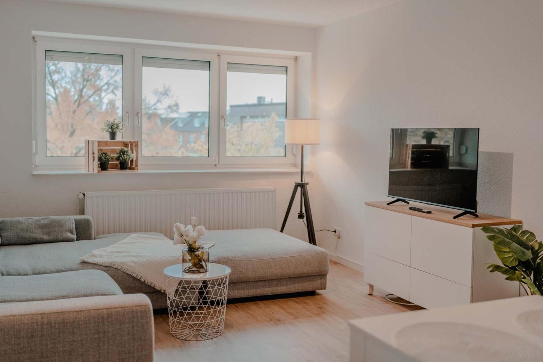 Apartment Mit Kueche, Arbeitsplatz Und Xxl Sofa Neuss Ngoại thất bức ảnh
